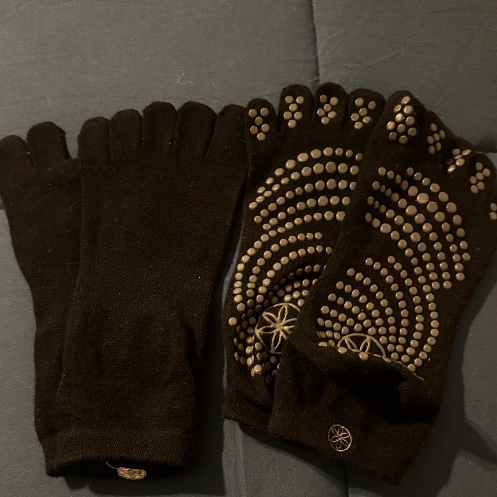 Black Grip Socks for Pilates sz M